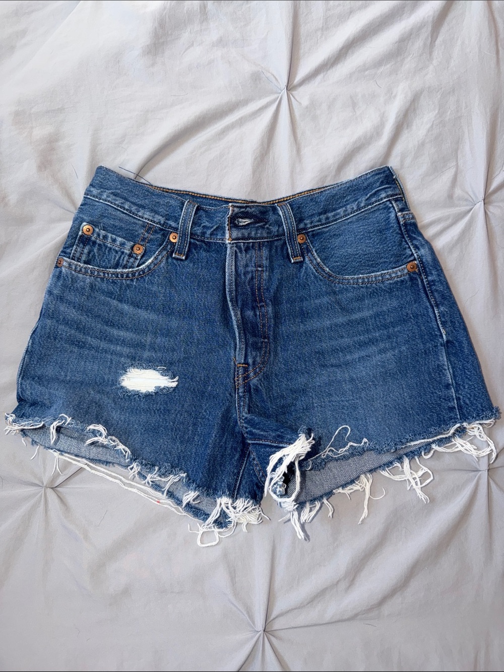 Levi 501 High-Rise Distressed Denim Shorts - Blue